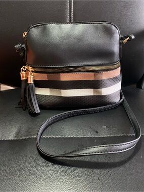 Unbranded Black Crossbody Bag with Striped Accent and Tassel Detail